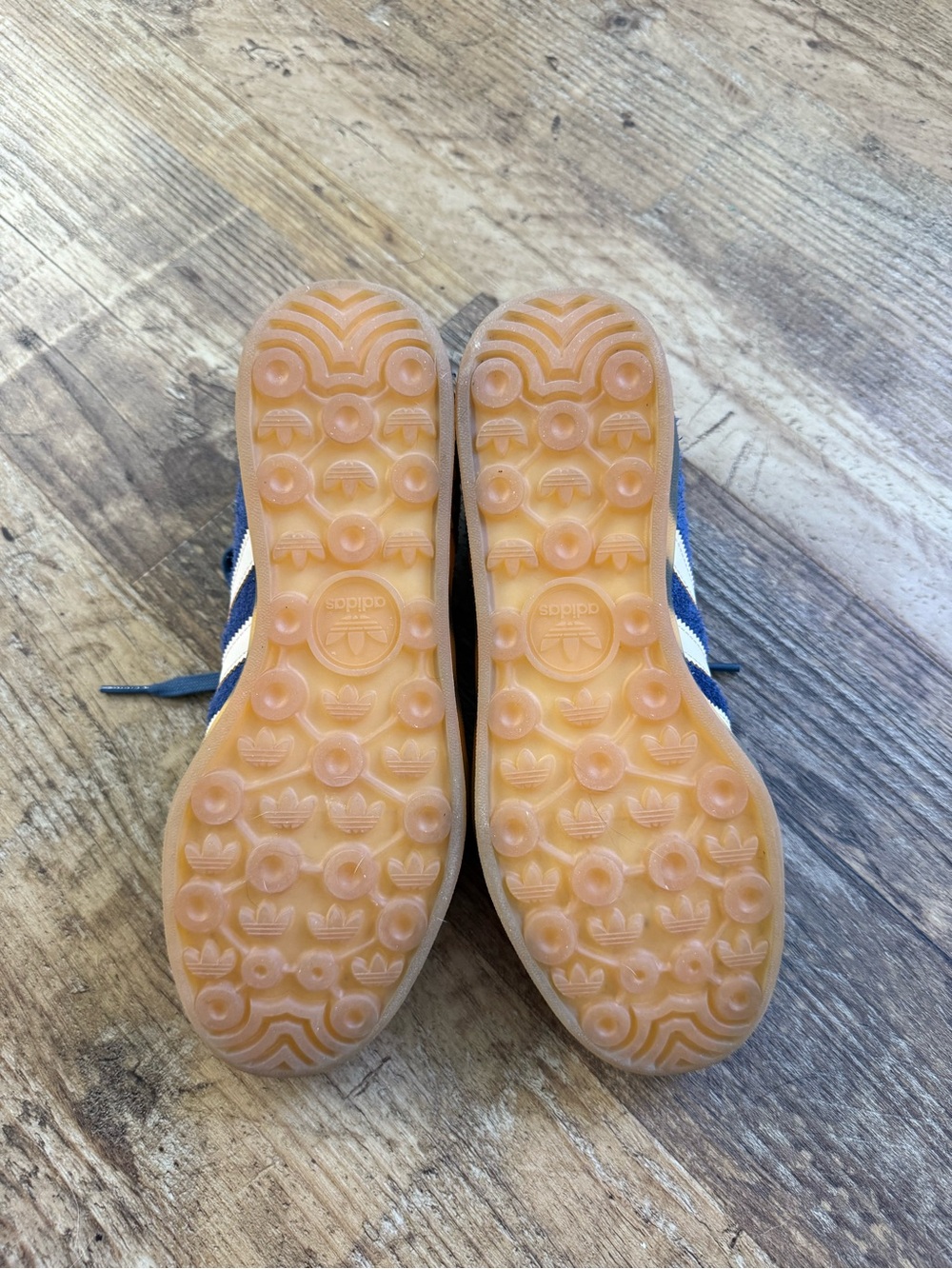 Navy Blue Suede Adidas Gazelle sneakers - Picture 3 of 4